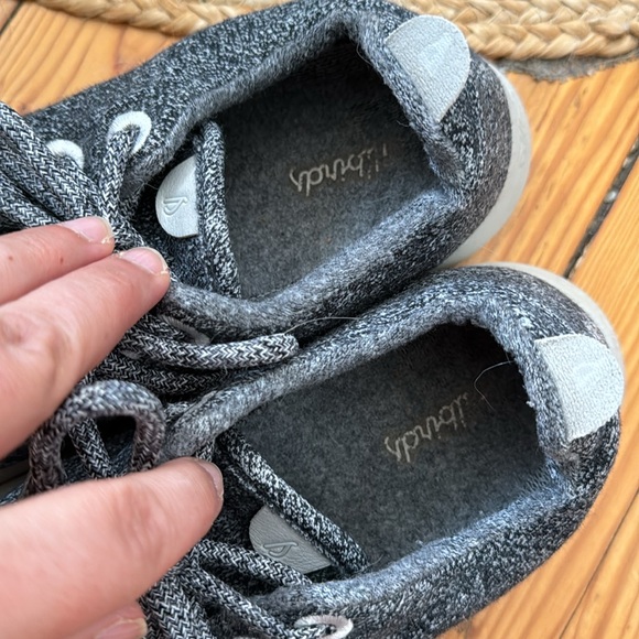 Women’s Allbirds sz 9 grey wool - Picture 6 of 6